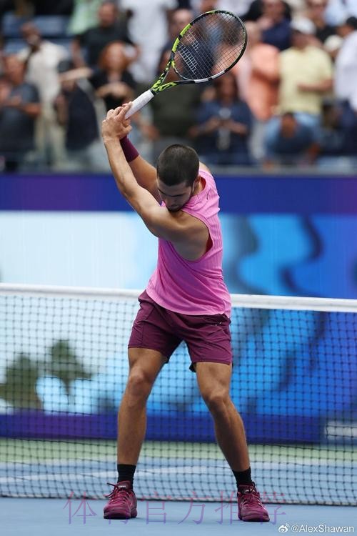 费德勒期待阿尔卡拉斯实现“全满贯” 费德勒期待阿尔卡拉斯实现“全满贯”